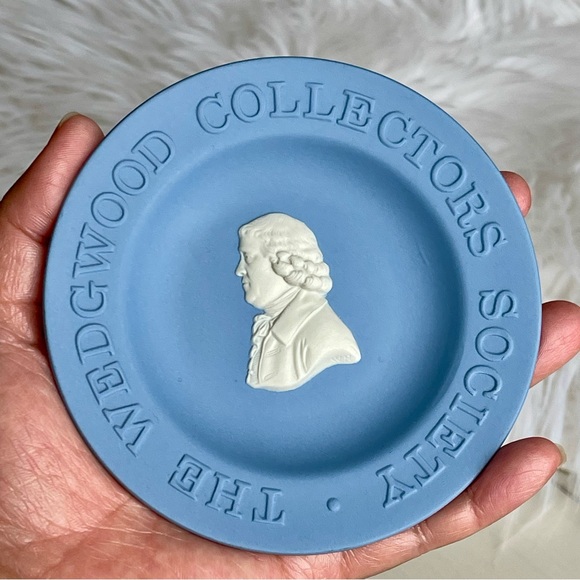 WEDGEWOOD |The Wedgewood Collectors Society Miniature Plate Compotier Jasperware - Picture 9 of 9
